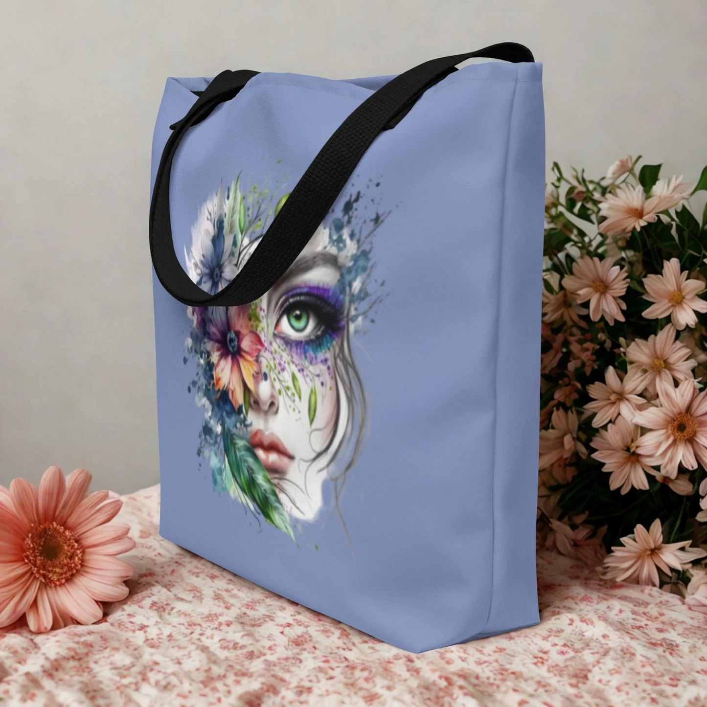 lichte grote Floral Mystic Tote Bag met kleurrijke mystieke bloemenprint en zwarte draagriemen