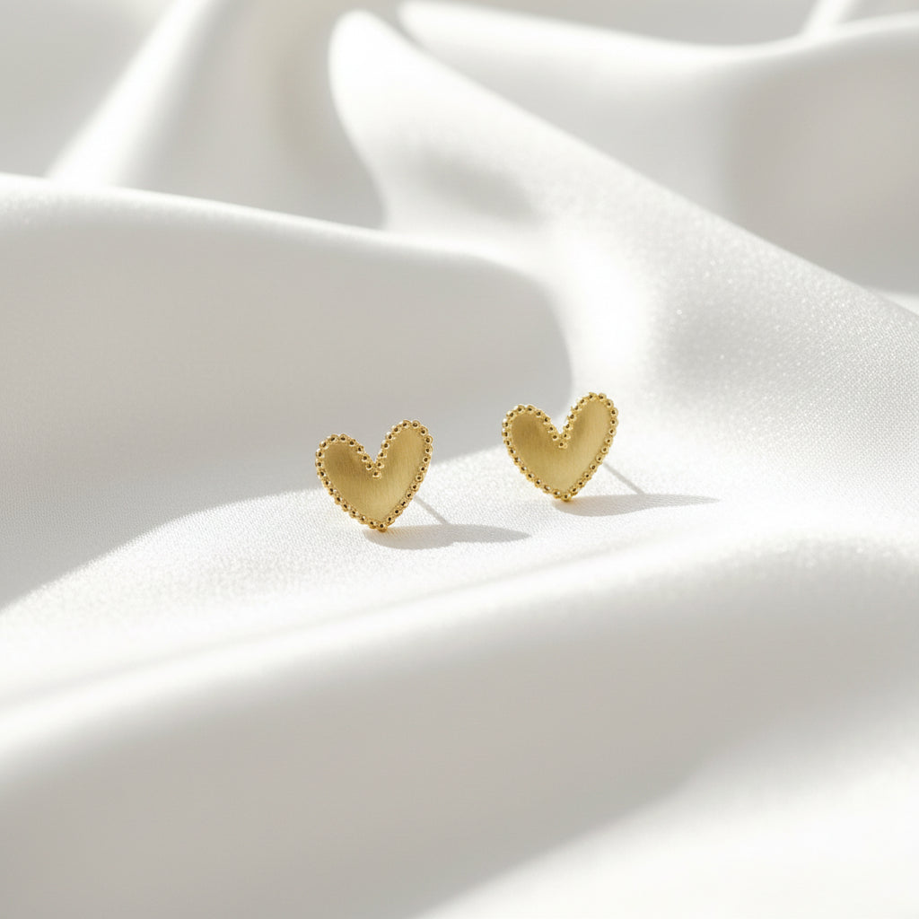 Kleine hart oorknopjes dames RVS