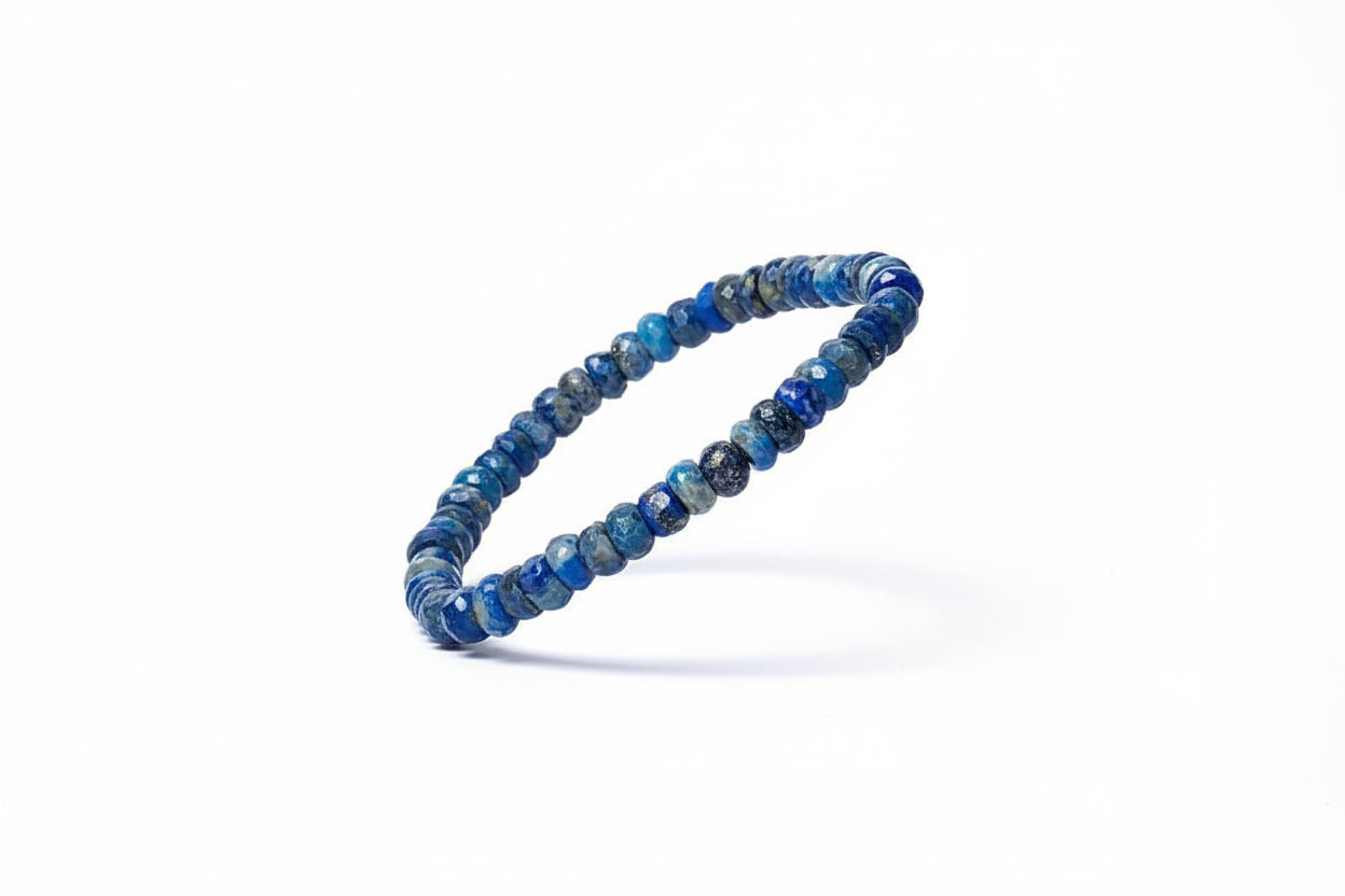 Lapis Lazuli armband met diepe blauwe, facetgeslepen kralen van AA-kwaliteit voor wijsheid en innerlijke kracht