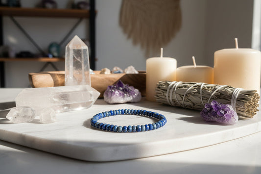 Diepblauwe facetgeslepen Lapis Lazuli armband van AA-kwaliteit voor wijsheid en innerlijke kracht
