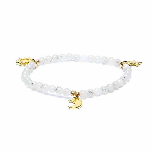Maansteen armband met zon, maan en sterren bedels in zachte wit-parelmoer uitstraling