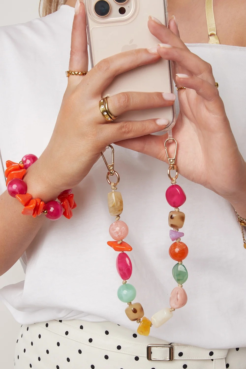 Fashion phone strap met multicolor acryl kralen.