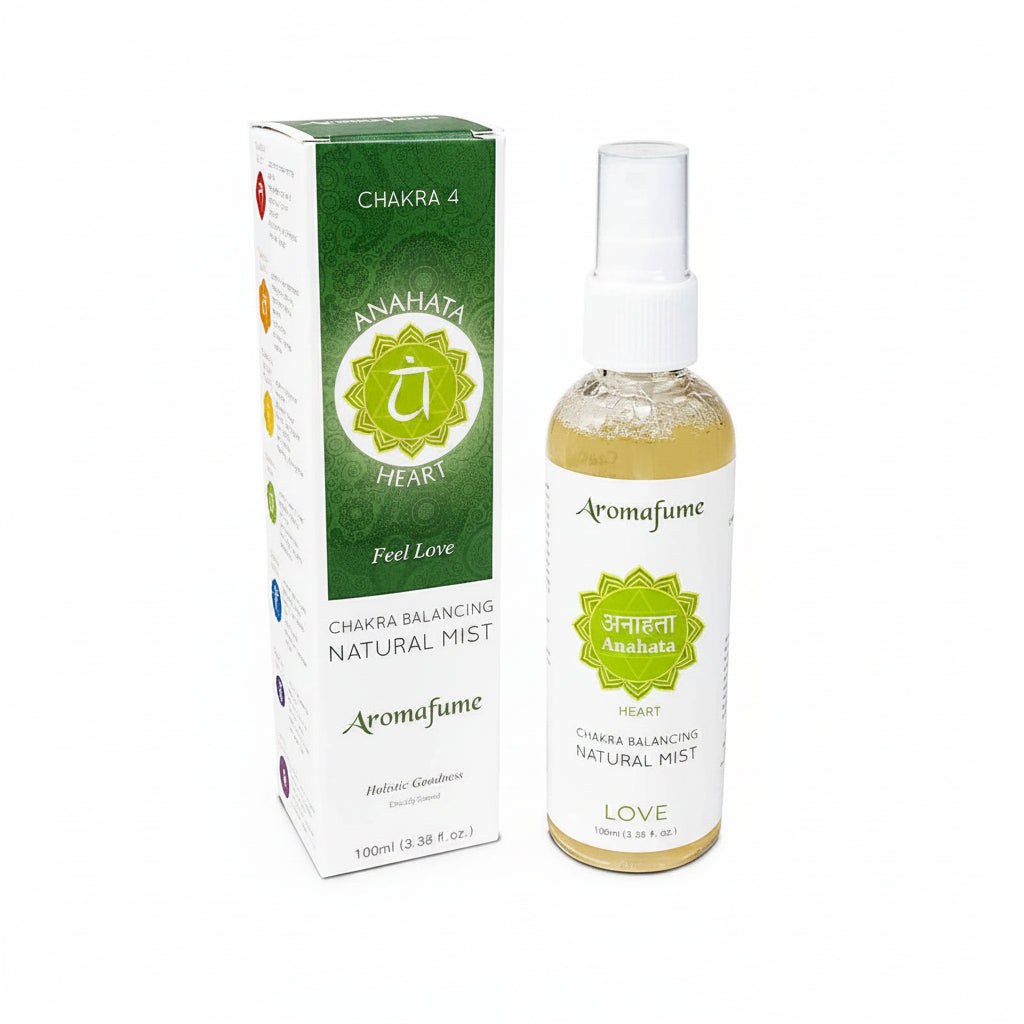 Aromafume 4e Chakra roomspray Anahata Heart Love 100ml natuurlijke mist flacon naast de groene verpakking - Glow Mystic in Style.