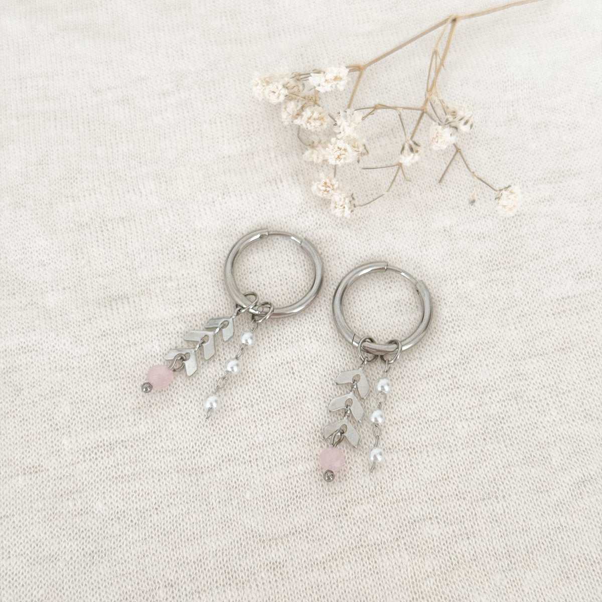 Dames oorbellen jade parels herringbone detail