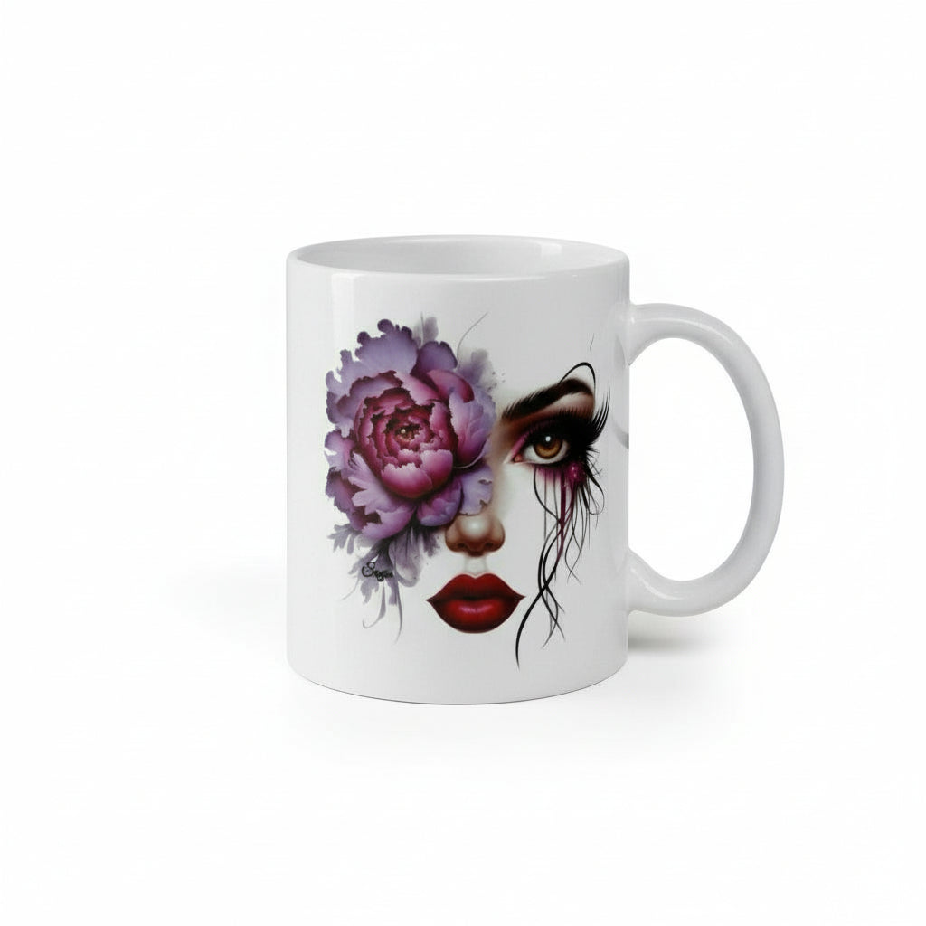 Witte glanzende keramische mok met artistieke print van vrouwengezicht en bloem voor rustmomenten