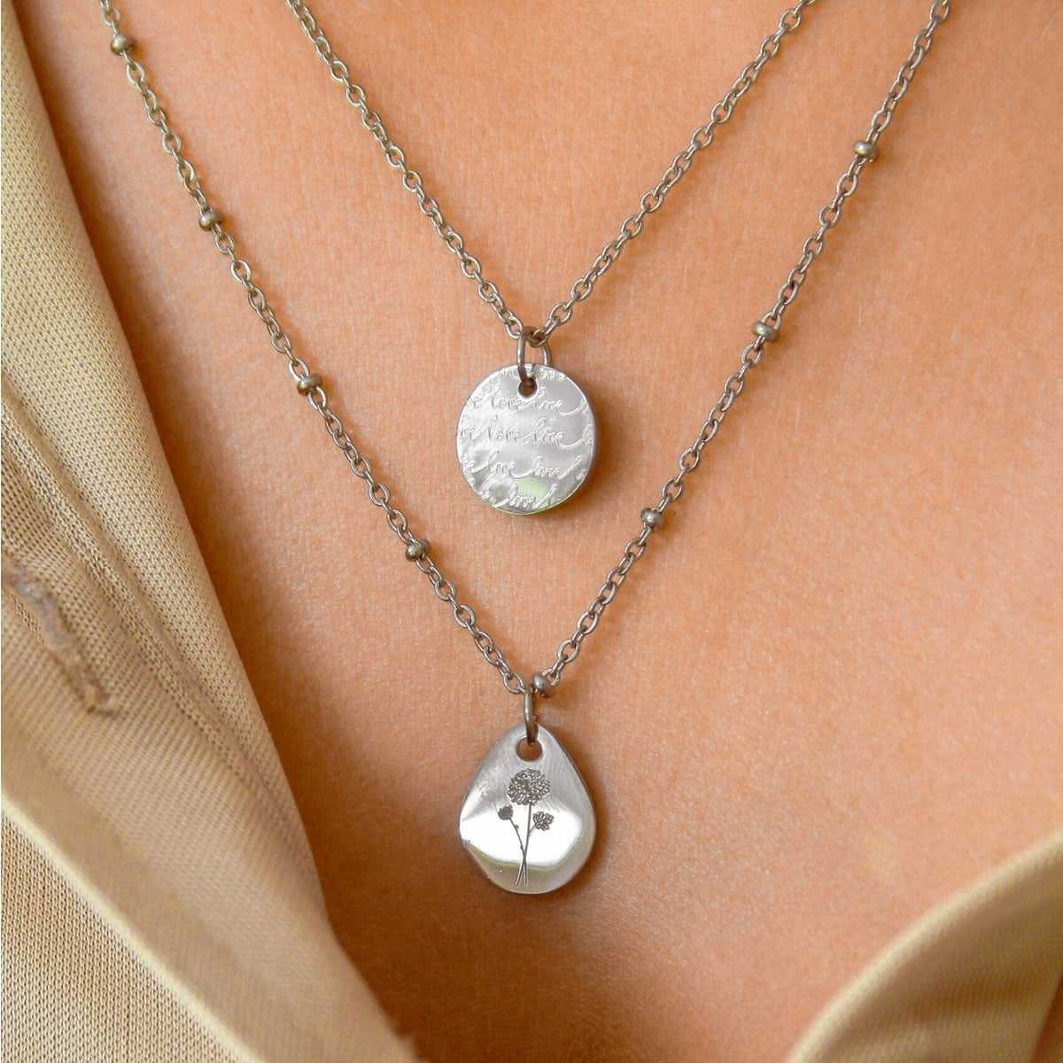 Zilverkleurige stainless steel Geboortebloem Ketting met gegraveerde geboortebloem bedel en hoogglans afwerking