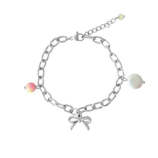 Zomerse statement armband met strikje en Perzische jade hanger”