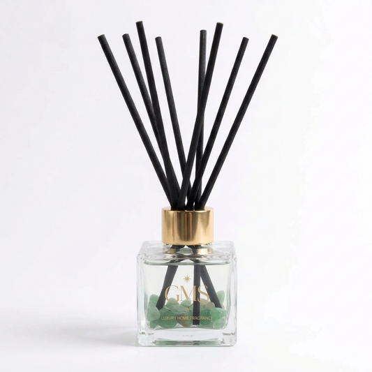 Luxe geurstokjes Yin Yang 100 ml met Groene Aventurijn edelstenen en gouden dop – Glow Mystic in Style