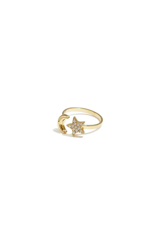Luxe goudkleurige RVS open ring met een glinsterende strass-ster en een gladde maansikkel op een witte achtergrond.
