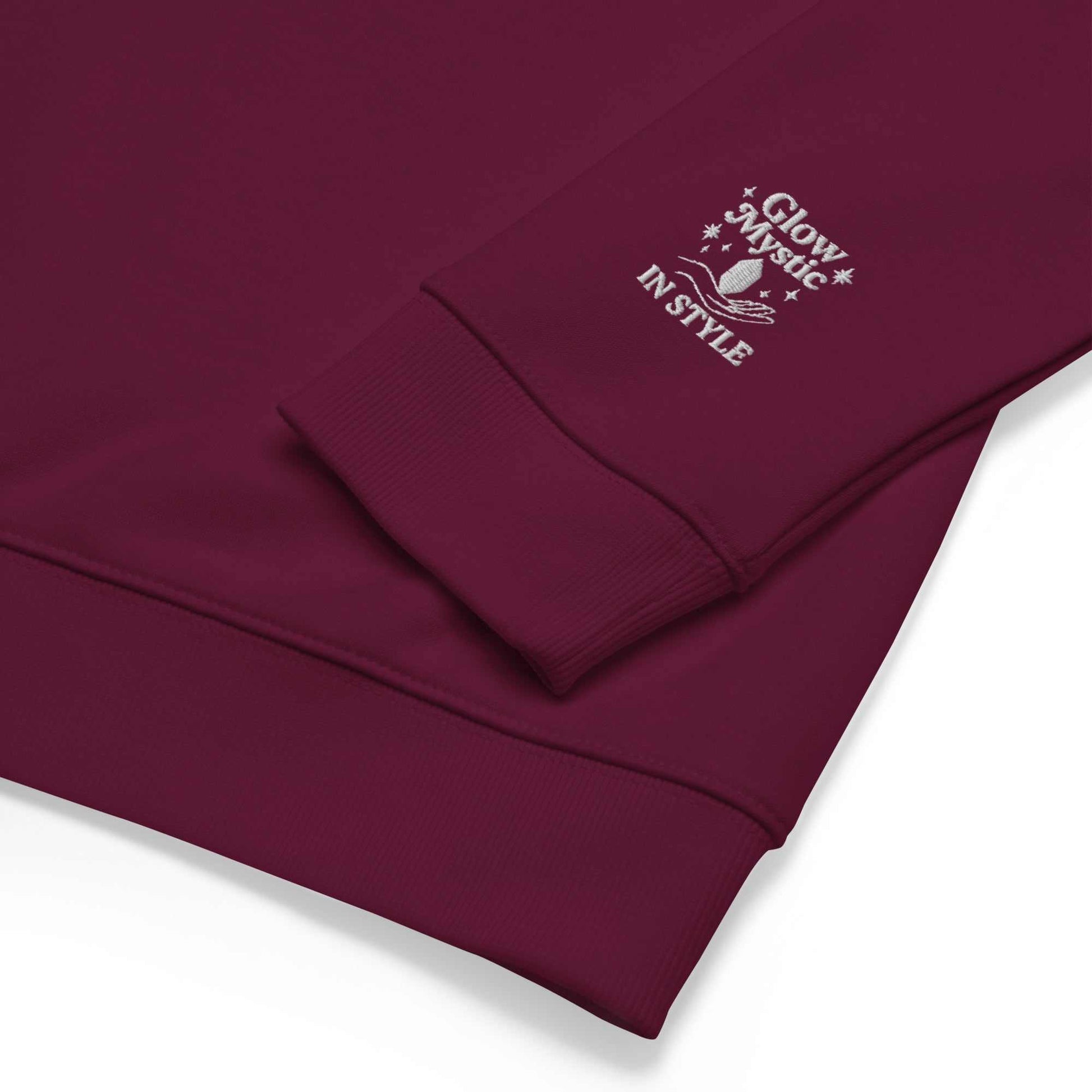 Eco friendly sweater met duurzame materialen en zachte gebreide afwerking in bordeauxrood.